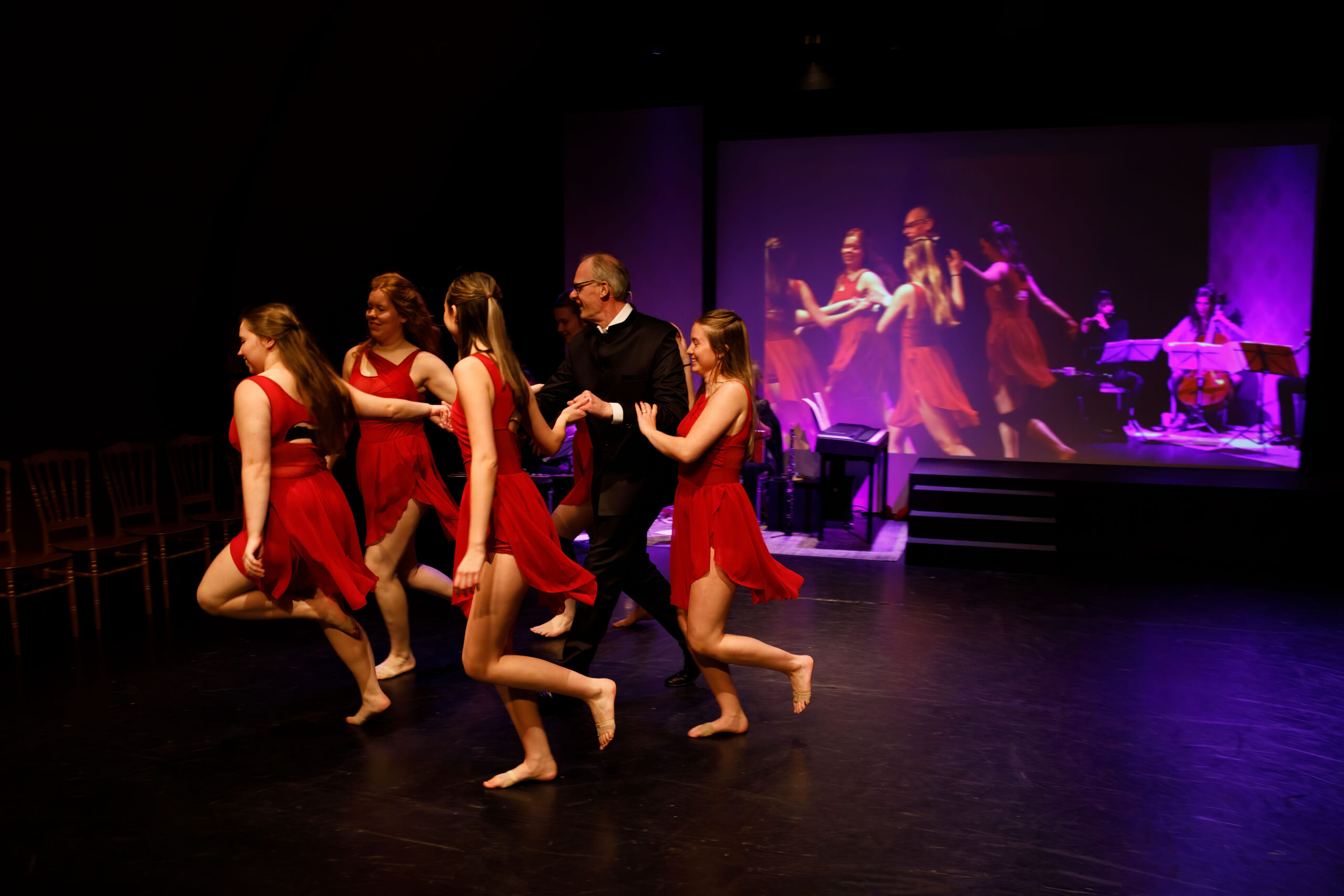 tghww_ama_apr24_sal-dans02